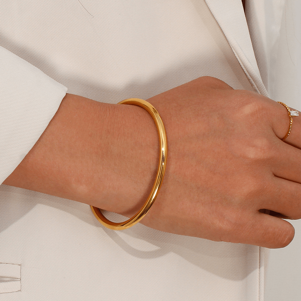 Mimi Femme Bracelets Ara Gold Bangle