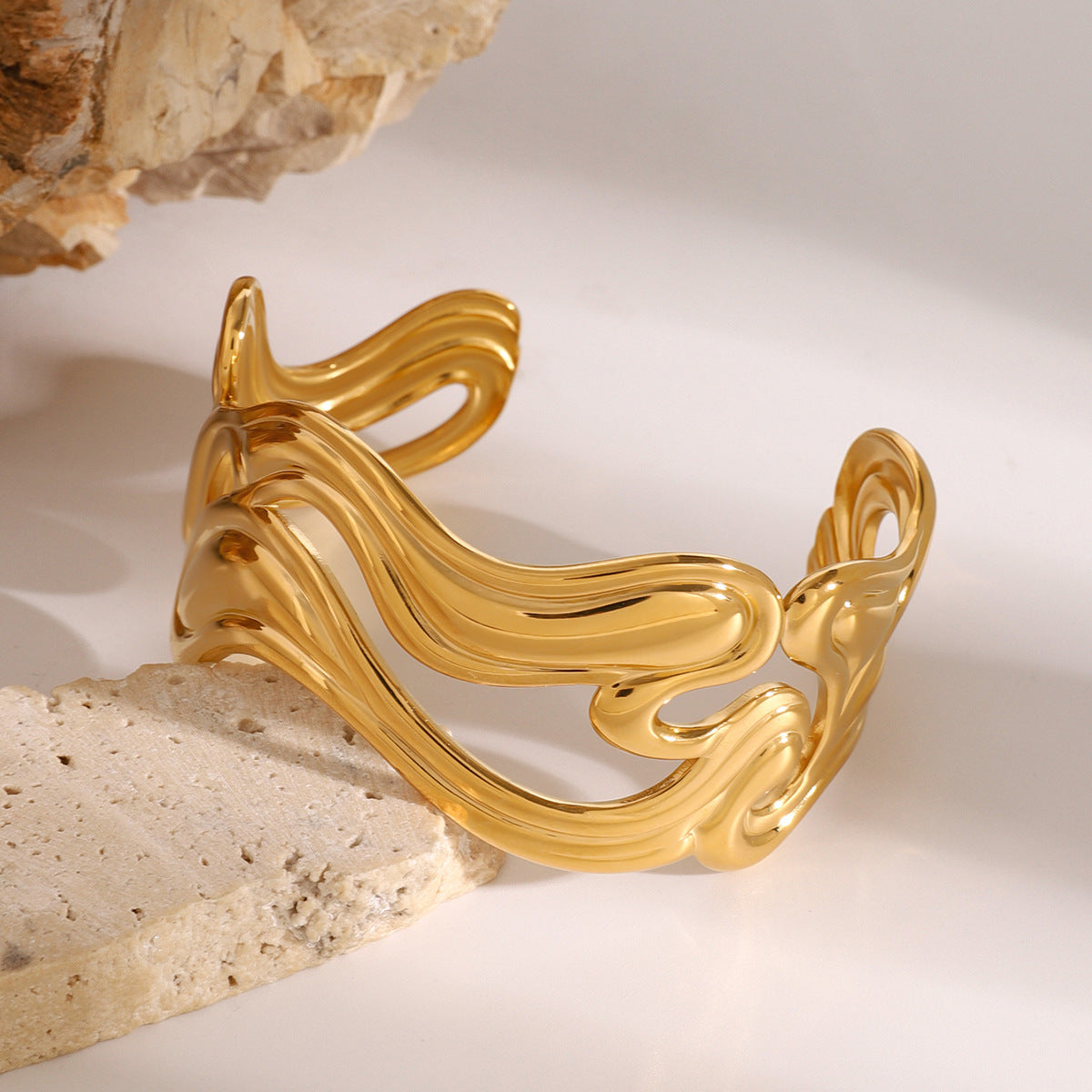 Mimi Femme Bracelets Athena Wavy Gold Bracelet