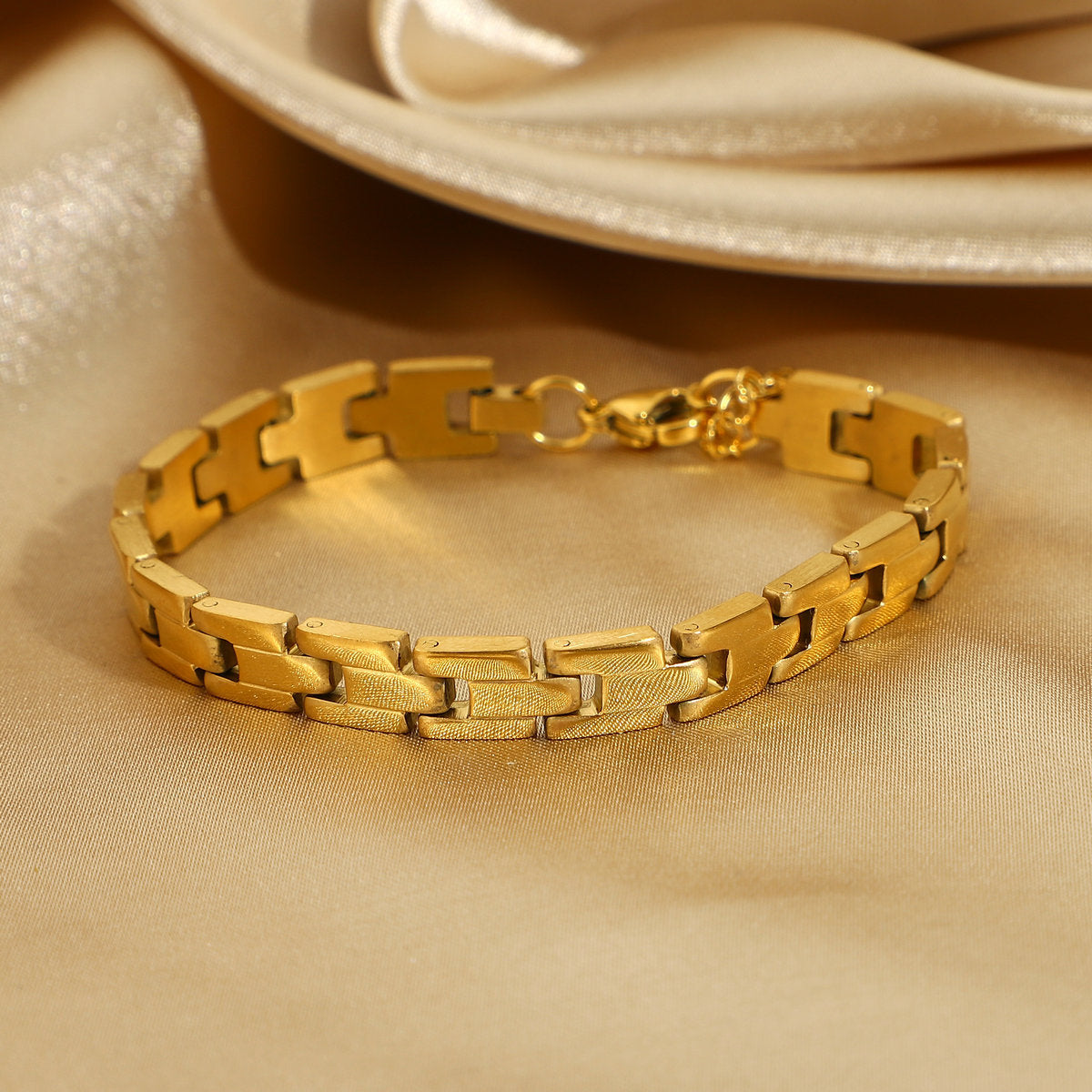 Mimi Femme Bracelets Rosa Gold Bracelet