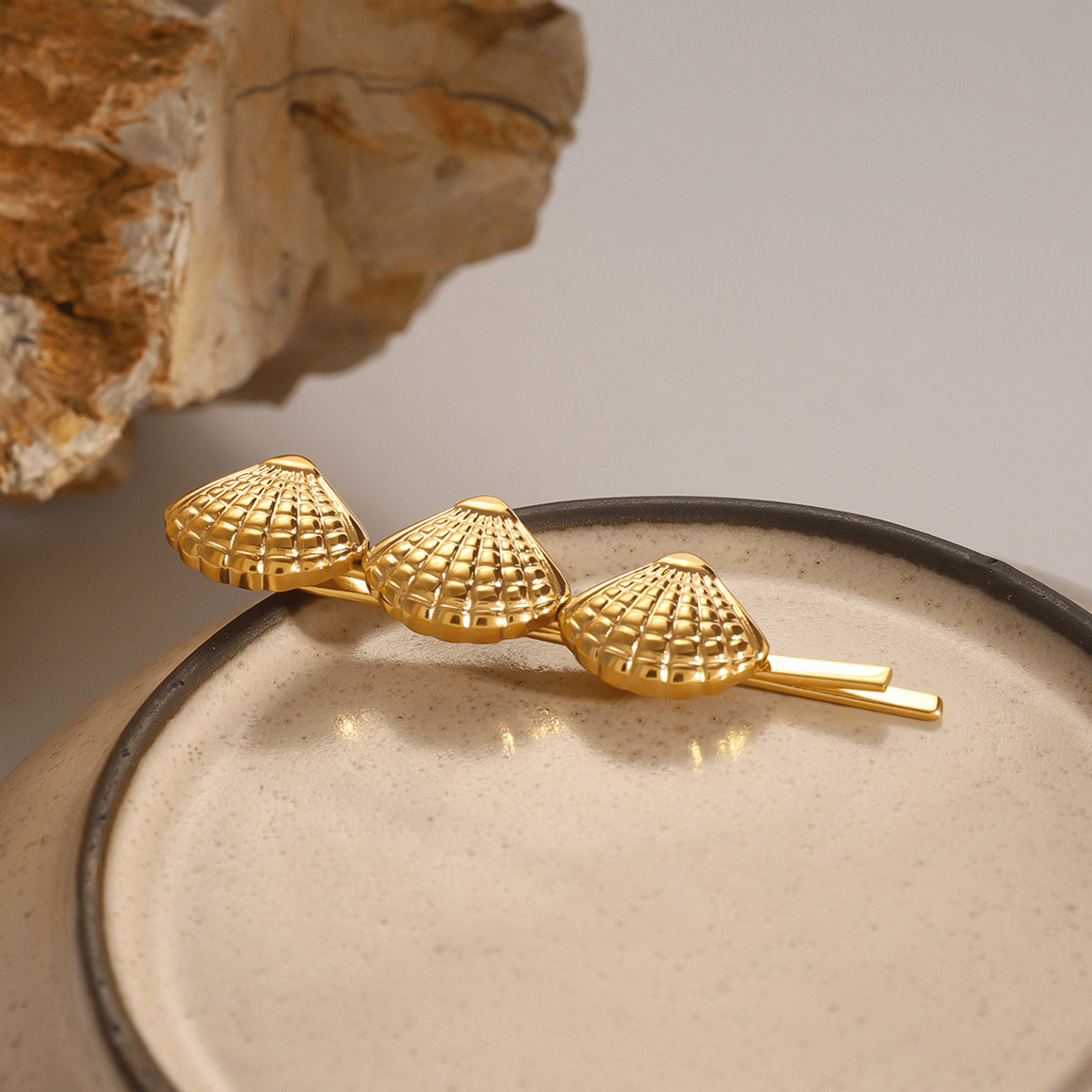 Mimi Femme Coastal Seashells Gold French Pin