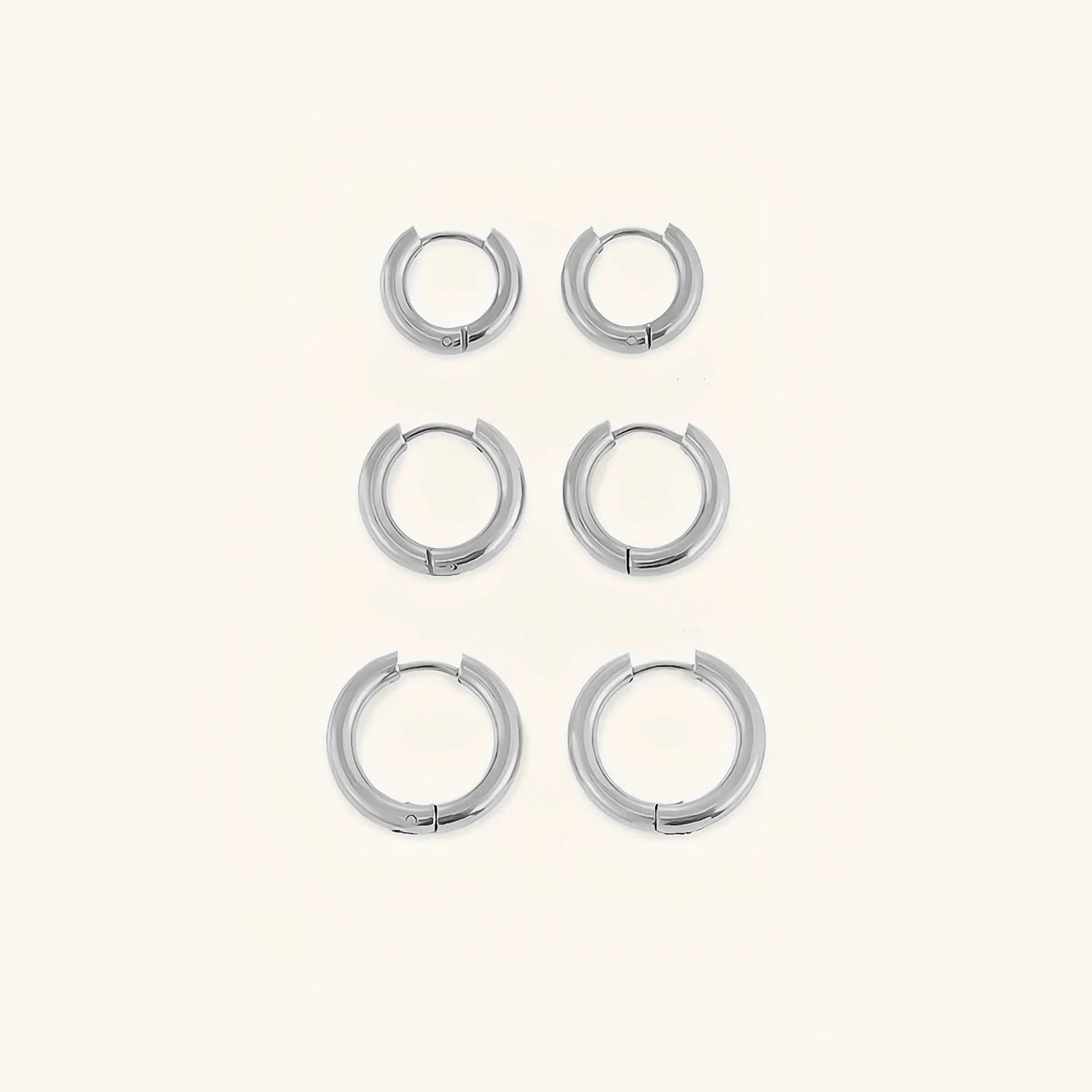 Mimi Femme Earrings Aster Round Hoops