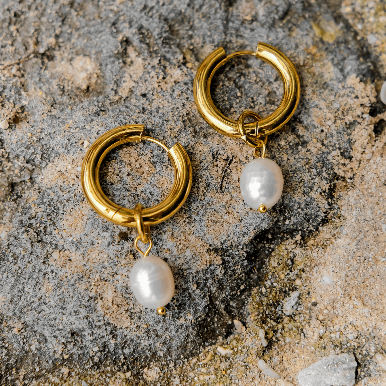 Mimi Femme Earrings Aurora Pearl Earrings