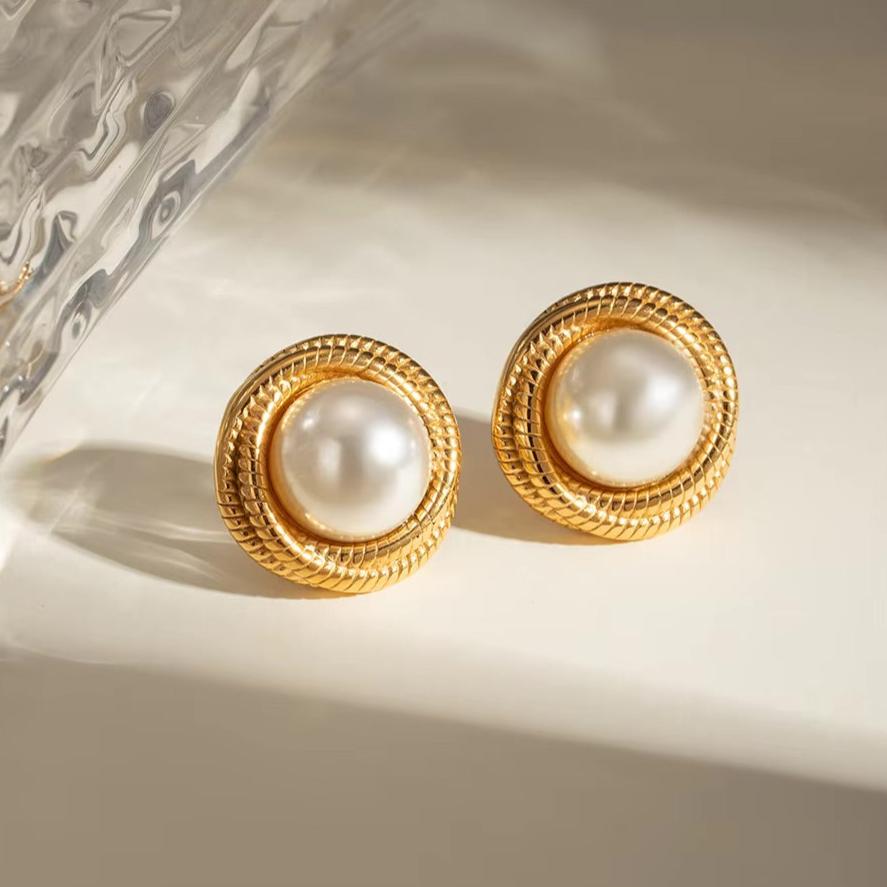 Mimi Femme Earrings Azura Freshwater Pearl Earrings