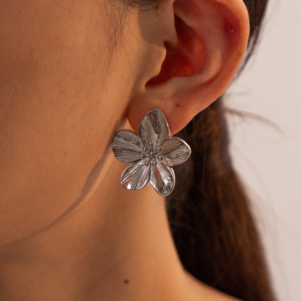 Mimi Femme Earrings Clarisa Flower Gold Earrings