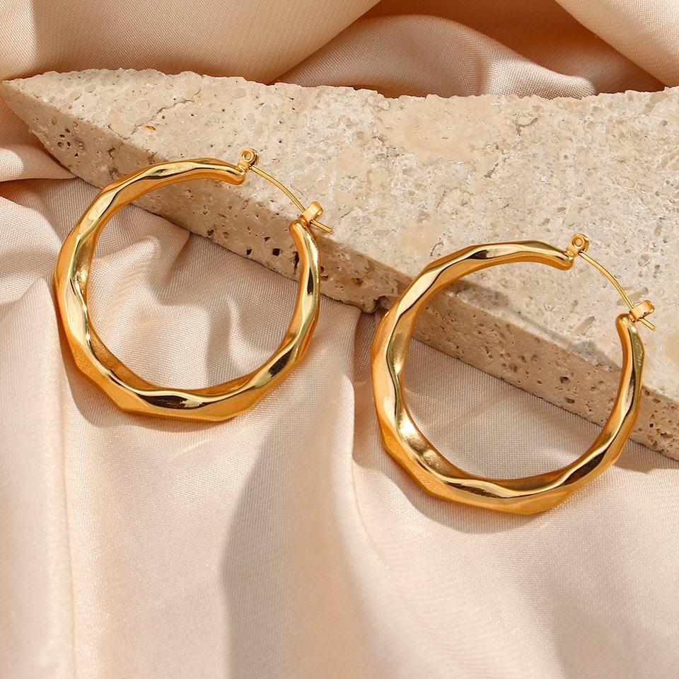 Mimi Femme Earrings Elara Hoop Earrings