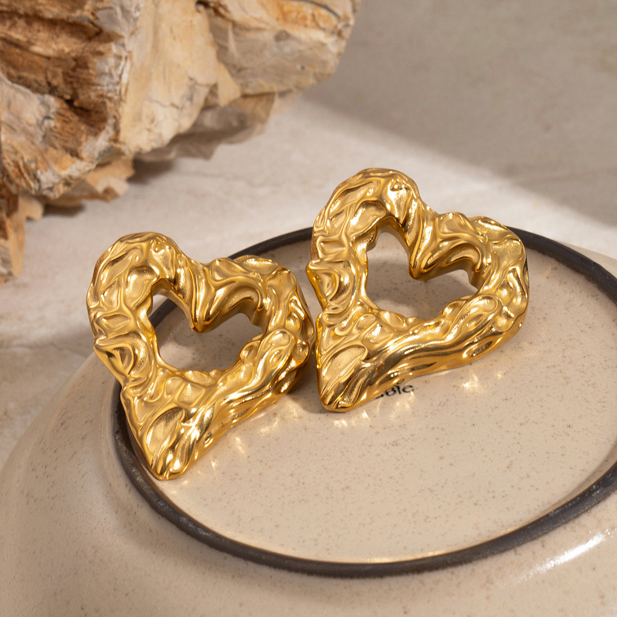 Mimi Femme Earrings Evelina Heart Earrings