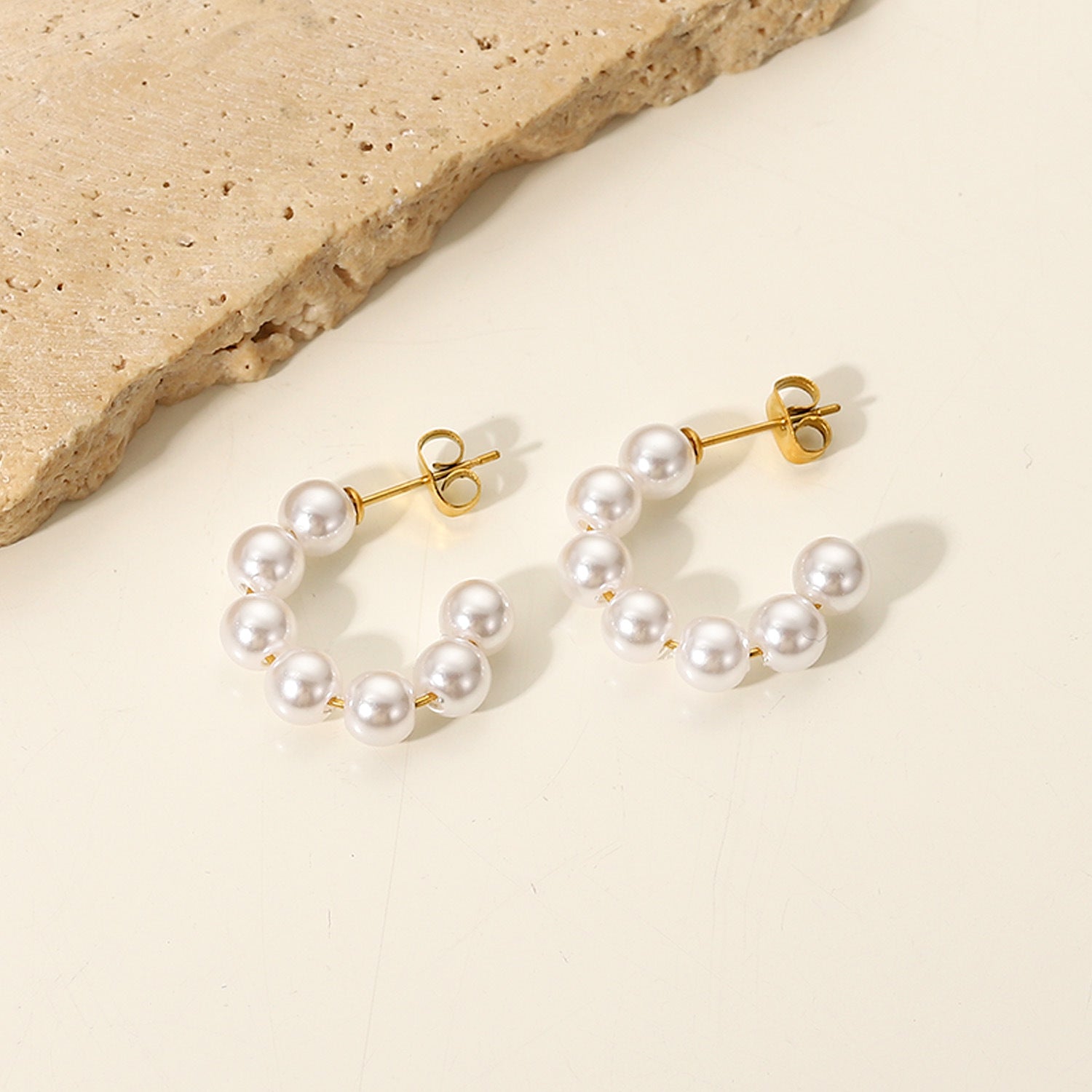 Mimi Femme Earrings Isa Pearl Earrings