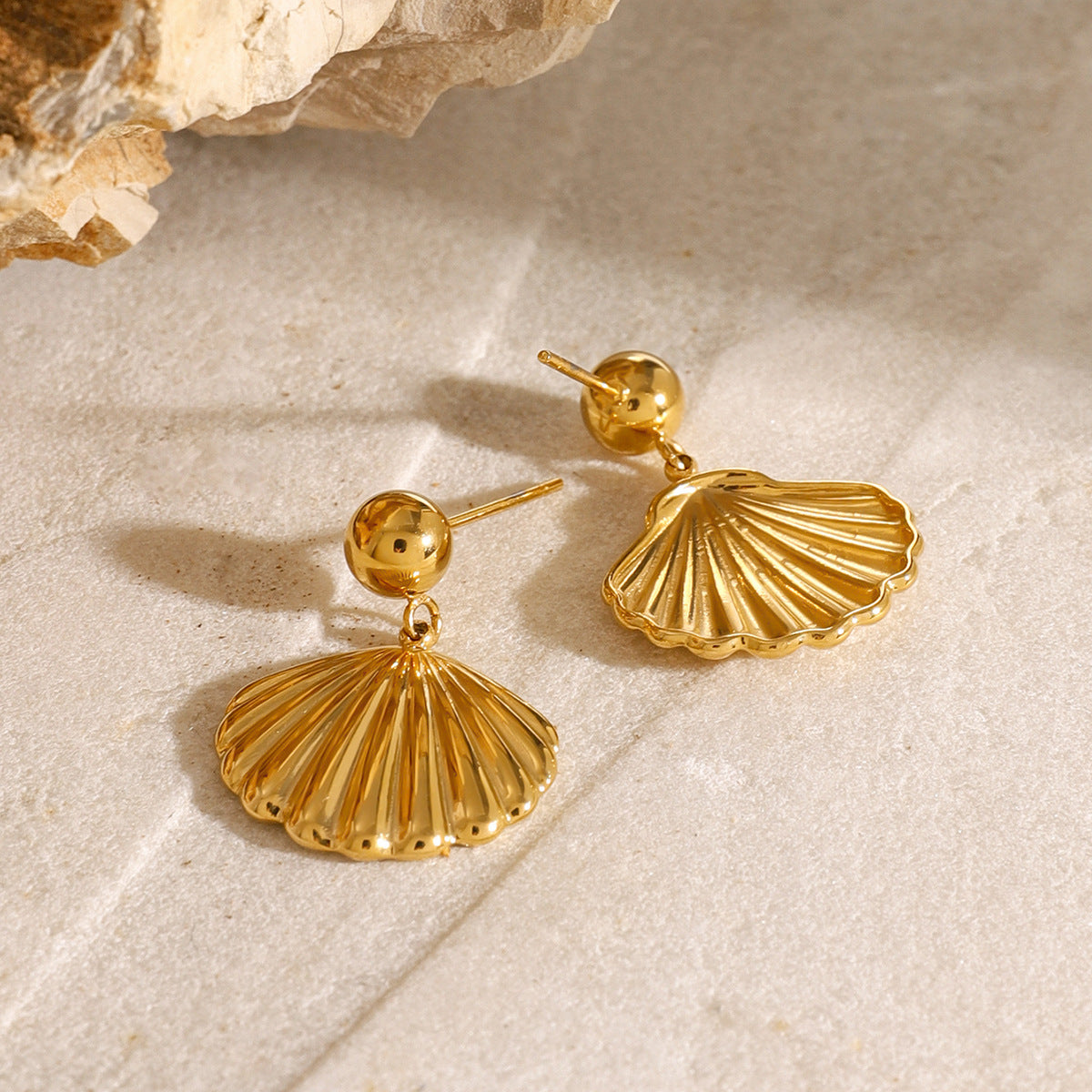 Mimi Femme Earrings Selina Shell Earrings