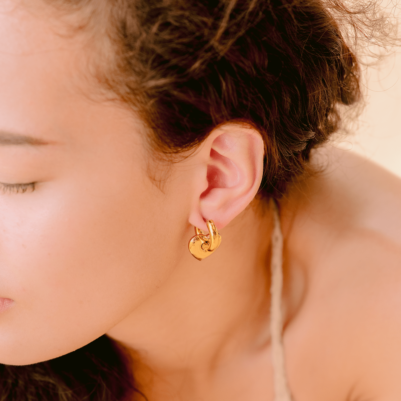 Mimi Femme Earrings Serene Arrow Gold Earrings