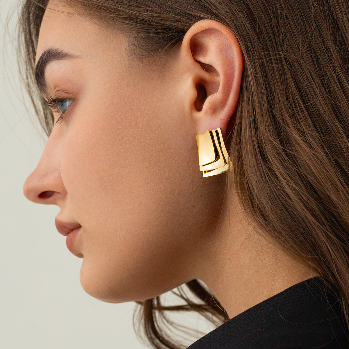 Mimi Femme Earrings Vivie Gold Earrings