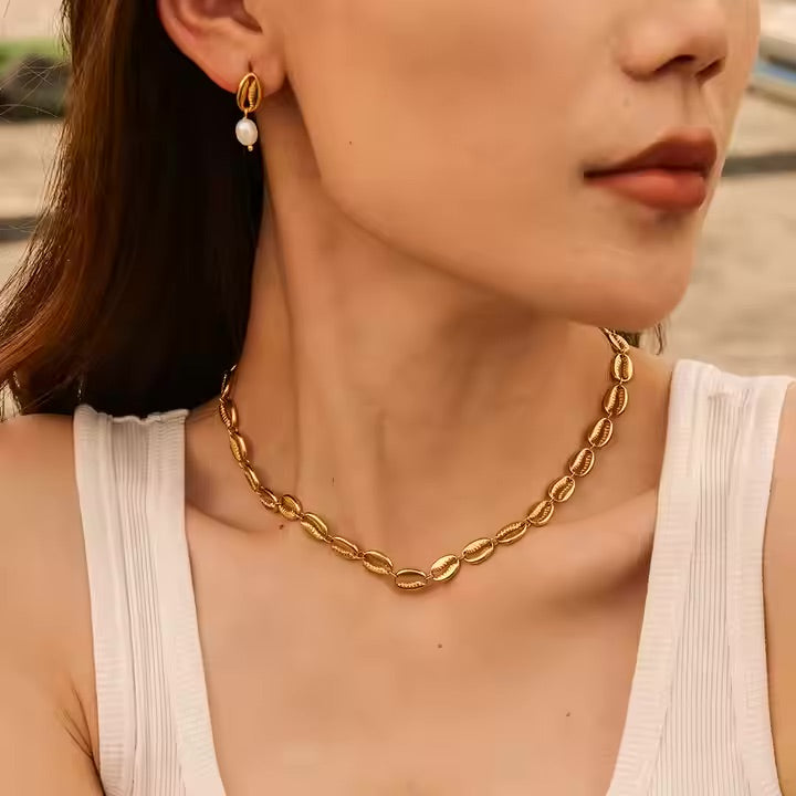 Mimi Femme Necklaces Juliana Gold Seashell Necklace