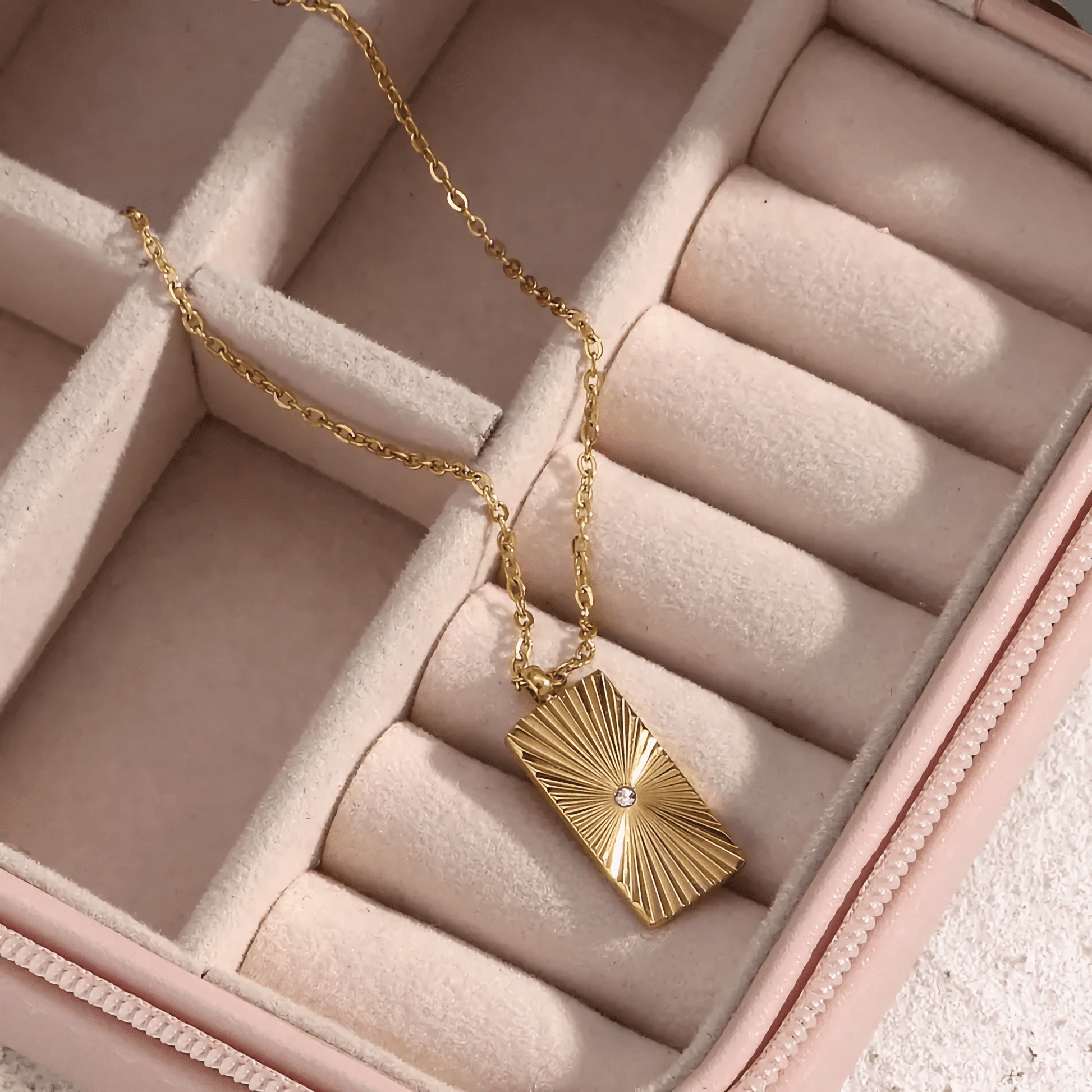 Mimi Femme Necklaces Leona Gold Necklace