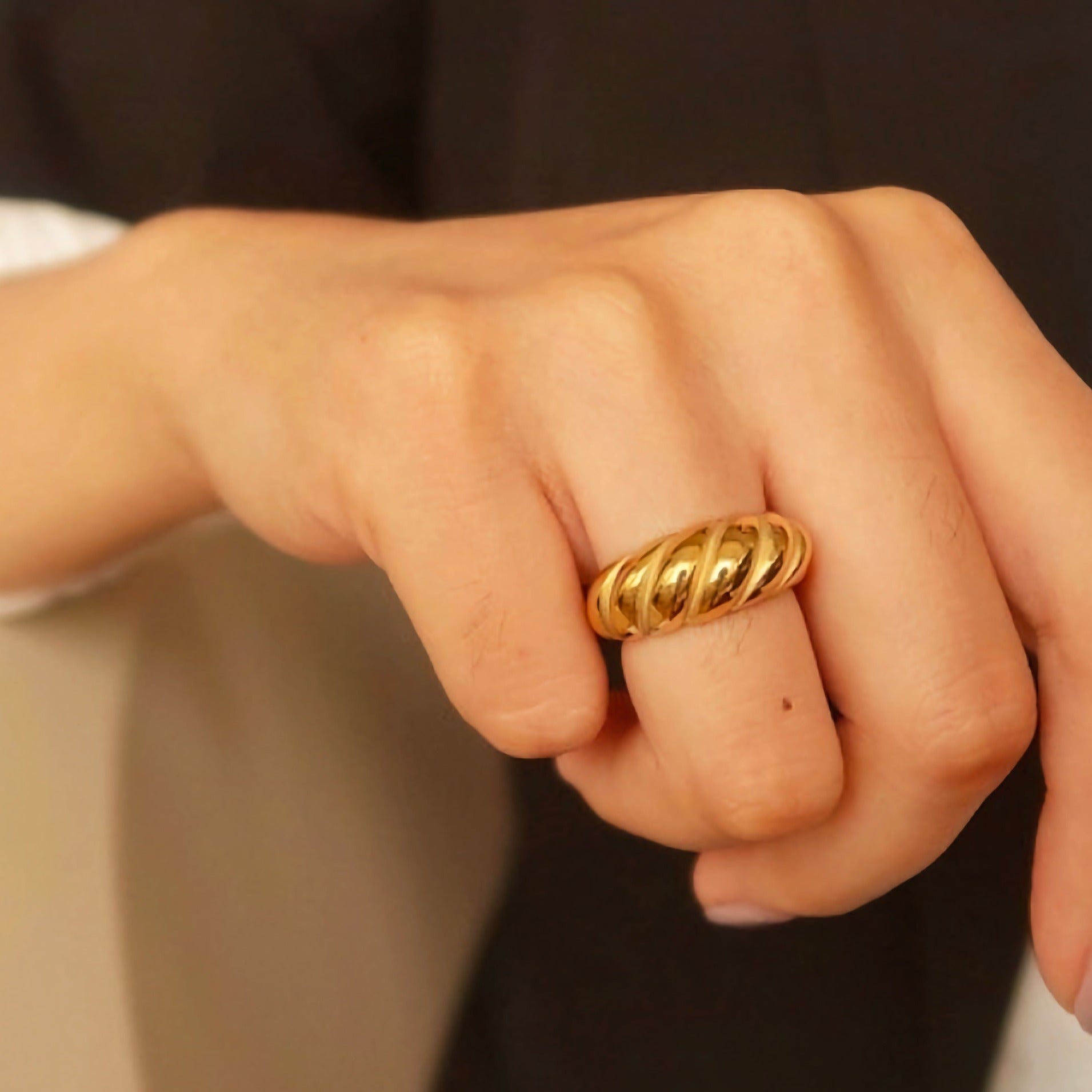 Mimi Femme Rings Clara Gold Croissant Ring