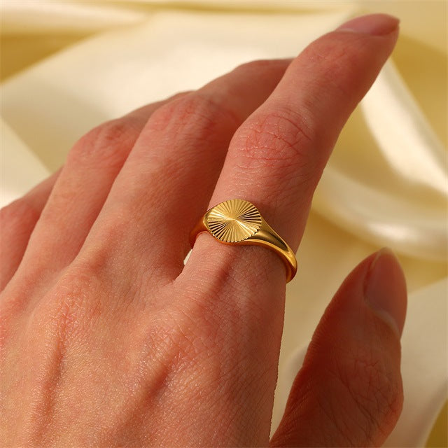 Mimi Femme Rings Elise Gold Ring