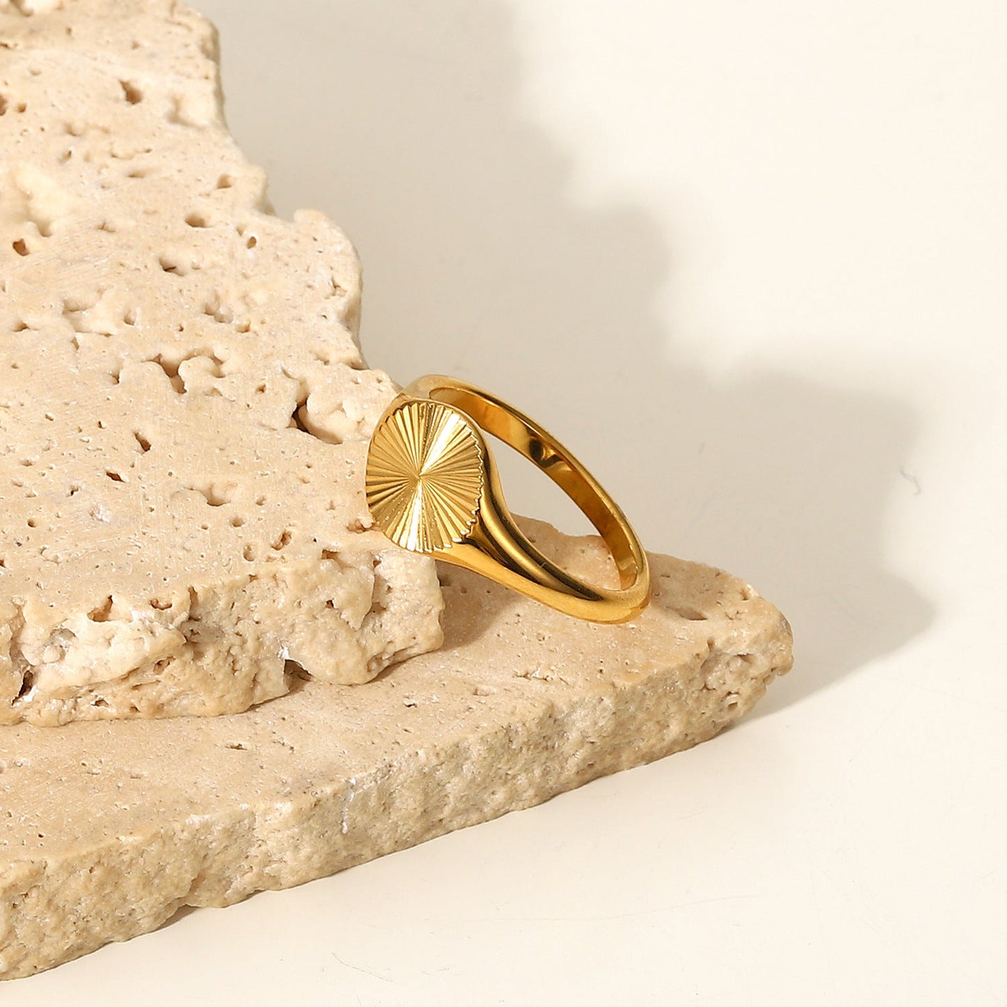 Mimi Femme Rings Elise Gold Ring