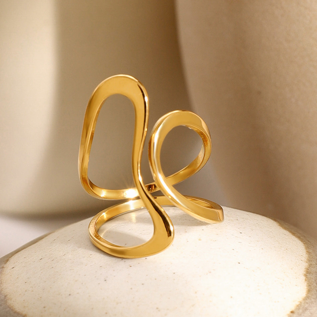 Mimi Femme Rings Elowyn Gold Ring