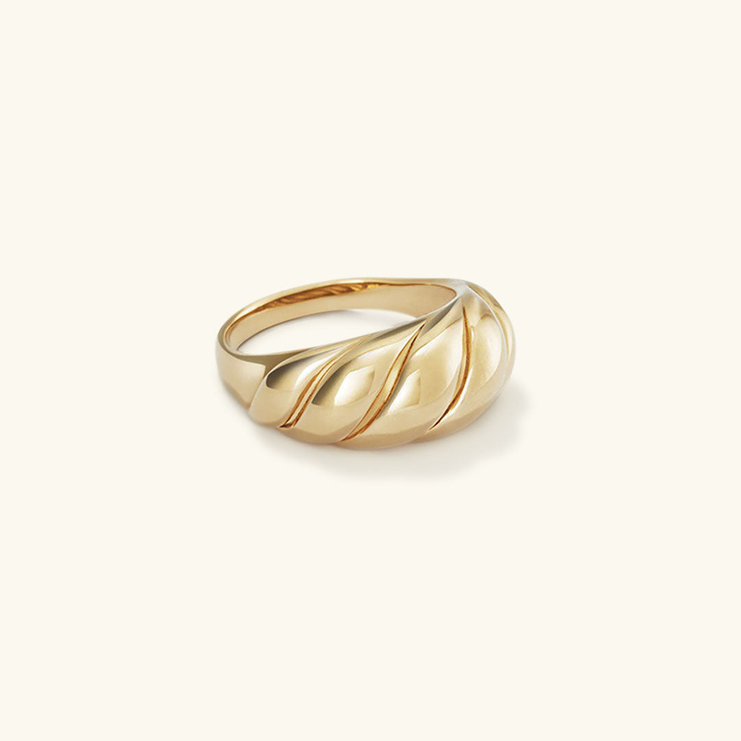 Mimi Femme Rings Lilith Gold Croissant Ring