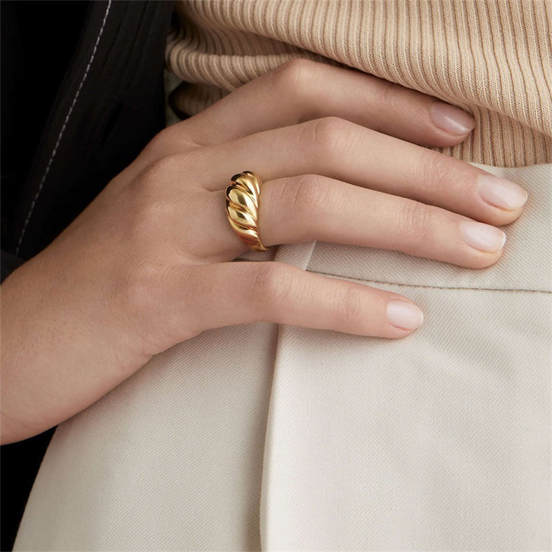 Mimi Femme Rings Lilith Gold Croissant Ring