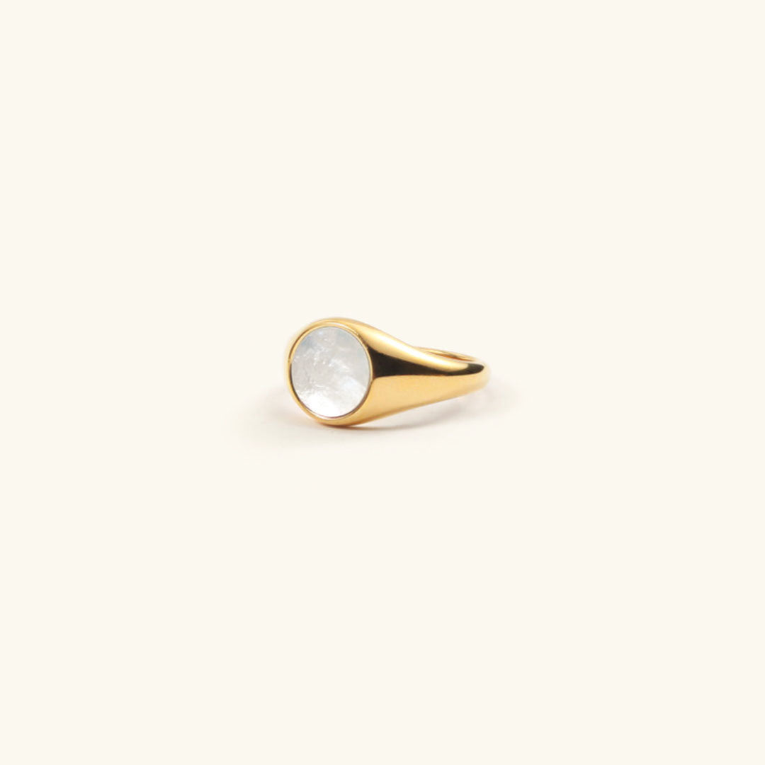 Mimi Femme Rings Melisande Pearl Gold Ring