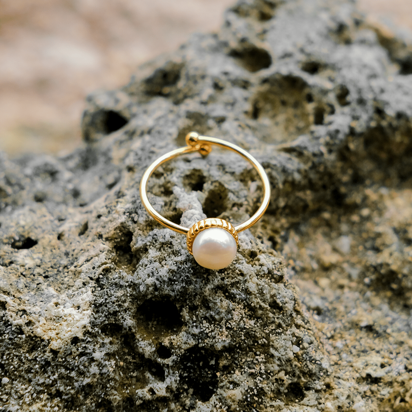 Mimi Femme Rings Sophie Gold Pearl Ring