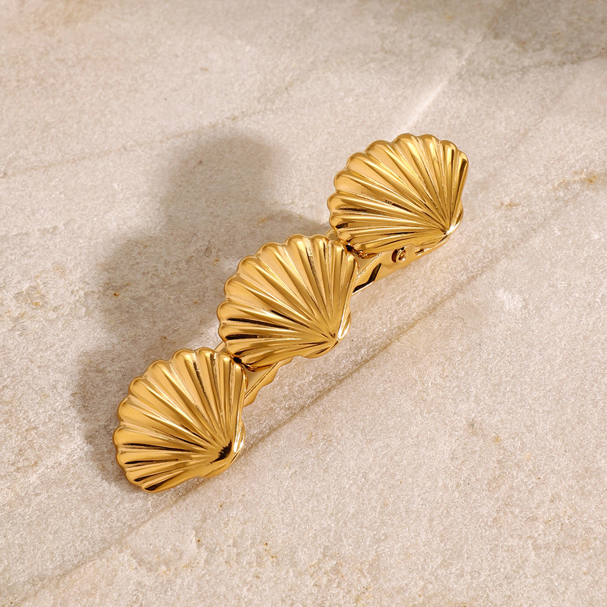 Mimi Femme Seashell Serenity Gold Hair Clip