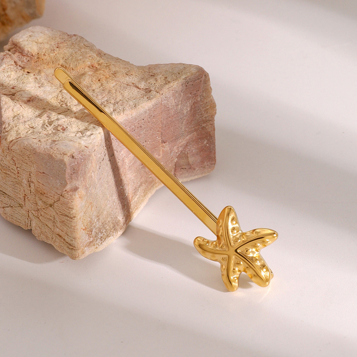 Mimi Femme Stellar Starfish Gold French Pin