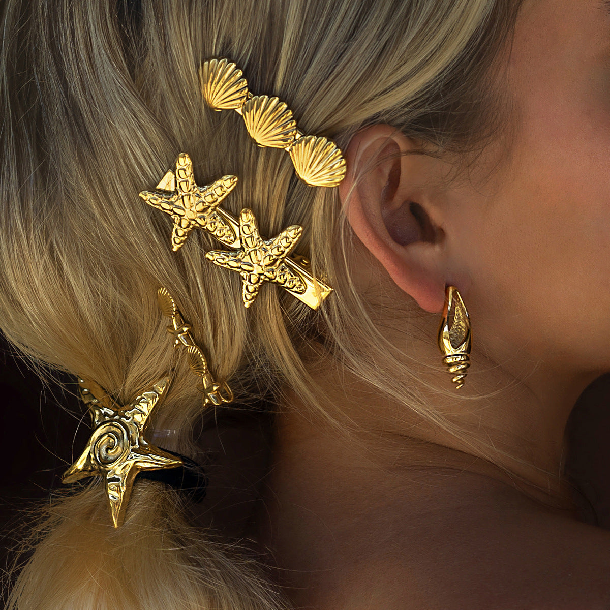 Mimi Femme Tropical Starfish Gold Hair Clip